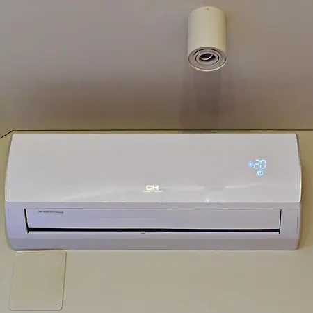 Domillion New Modern Old Town U2302