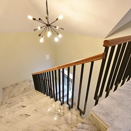 Domillion New Modern Old Town U2302 * Vilnius