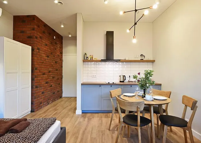 Domillion New Modern Old Town U2302